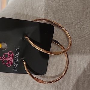 Paparazzi gold tone hoop earrings